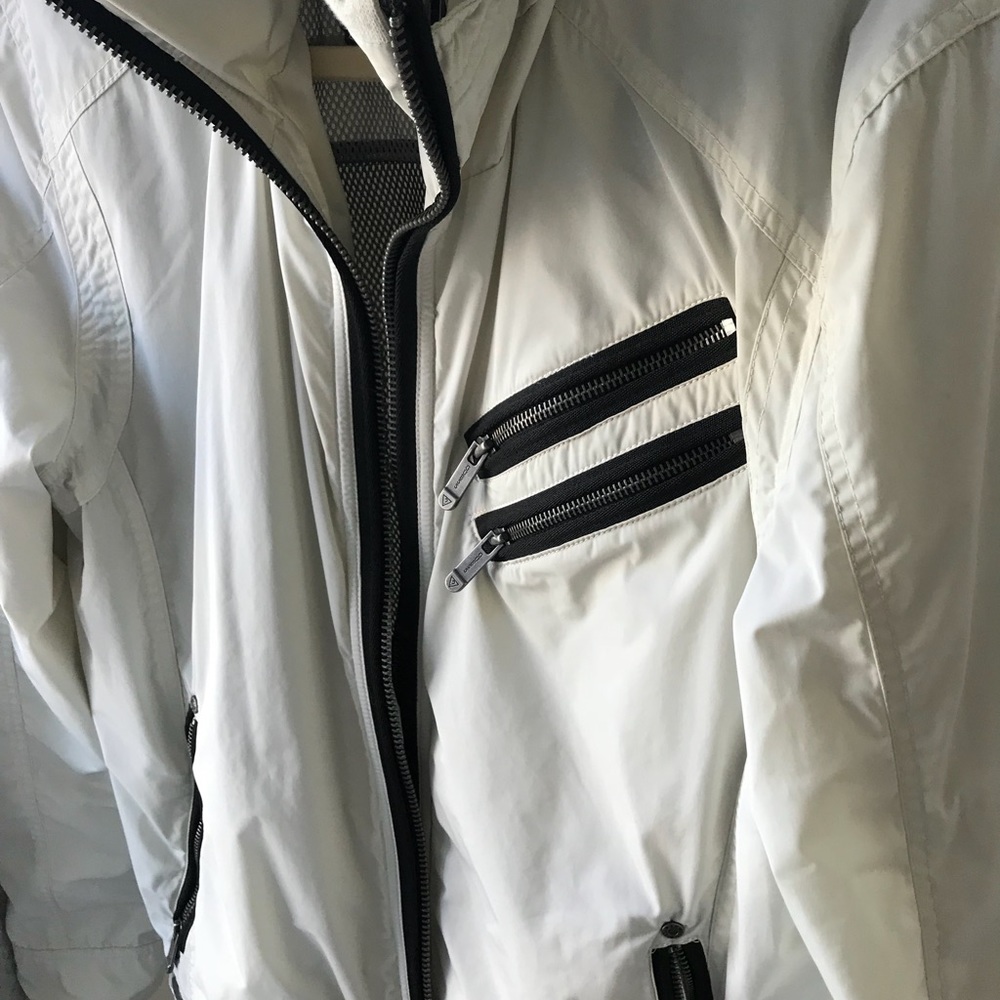 Jacket - Picture 8 of 8